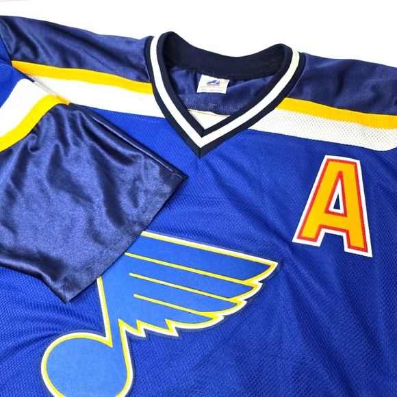 Vintage Athletic International Hockey Jersey St Louis Blues #21 A Patch Size 2XL